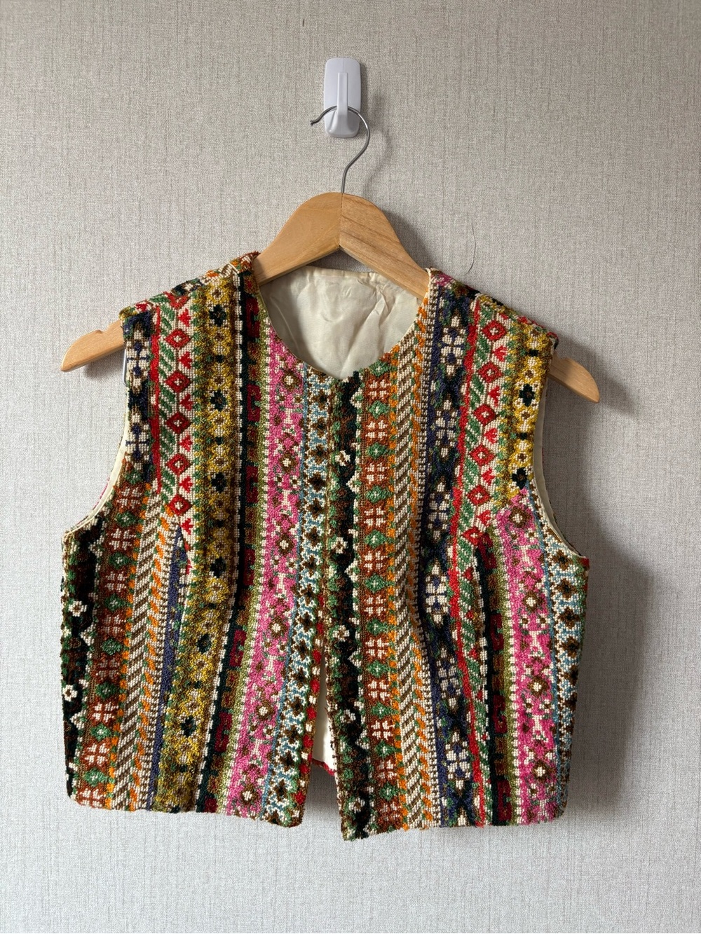 Handwoven Multicolor Sleeveless Vest - Bohemian Pattern